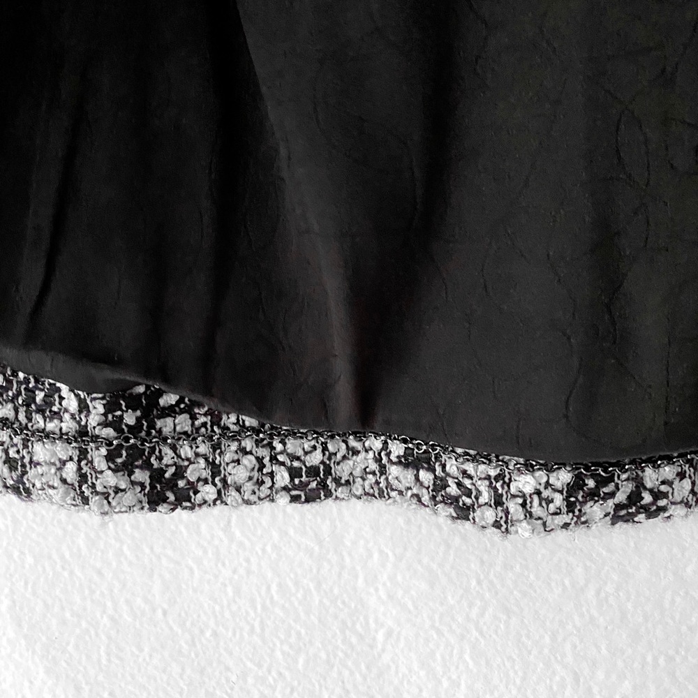 ❌NOW SOLD ❌Chanel runway 2005 fall tweed blazer - Picture 9 of 11